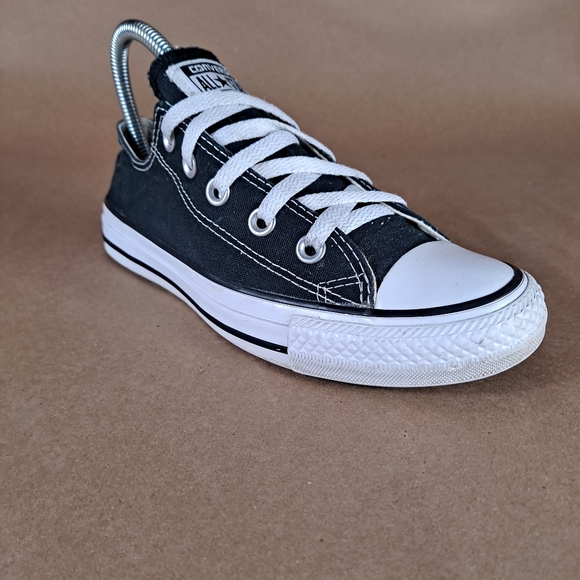 Converse All Star Low Top Chuck Taylor Black Shoes  Womens Sz 6 - Picture 2 of 10